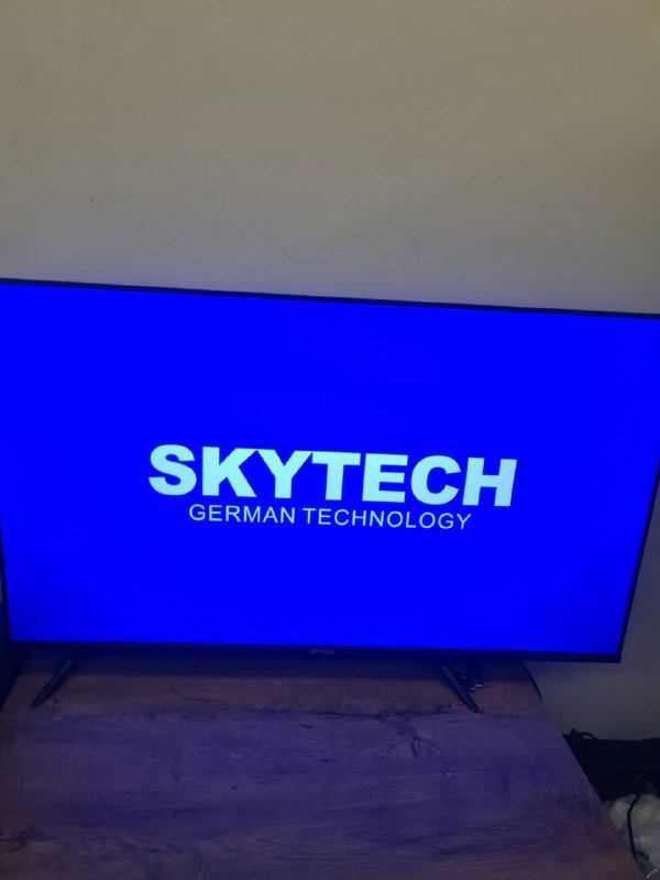 Смарт телевизор 43 диагональ Skytech 3
