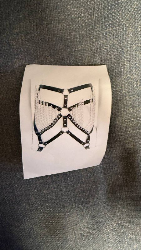 Портупея с цепями, книга, мусорные ведра, сумка, краска для волос