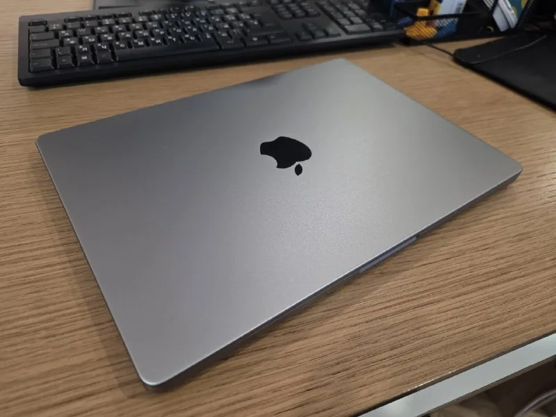 MacBook Pro M3 2023, 512 GB, 8 GB RAM 1