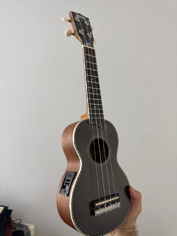укулеле Mahalo mp1ebk с чехлом 2