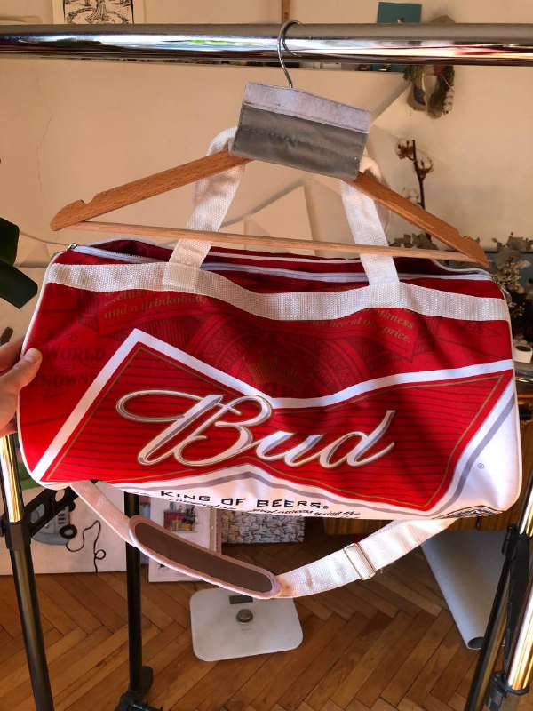 Дорожная сумка в виде банки пива 3