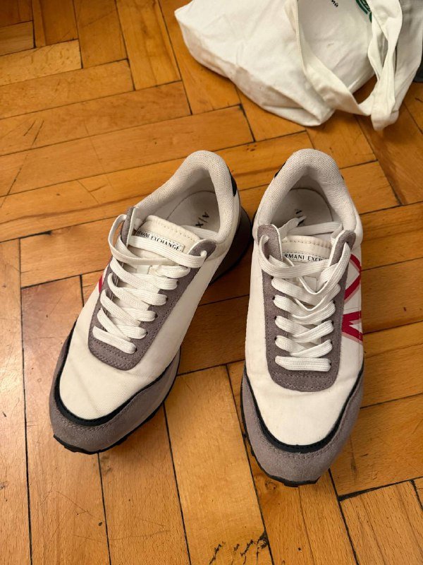 Кроссовки Armani Exchange, кеды российского бренда, тапки Furla 2