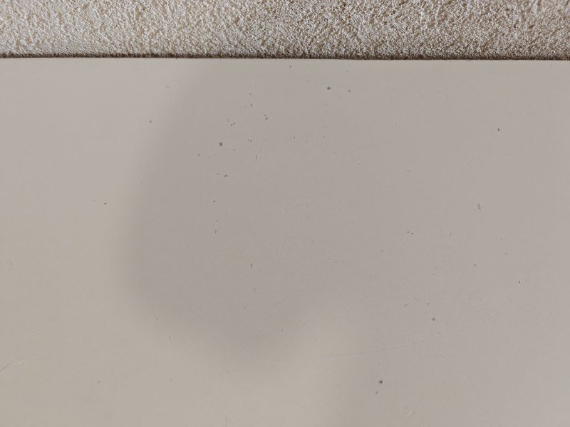 Стол белый и коричневый большой 3