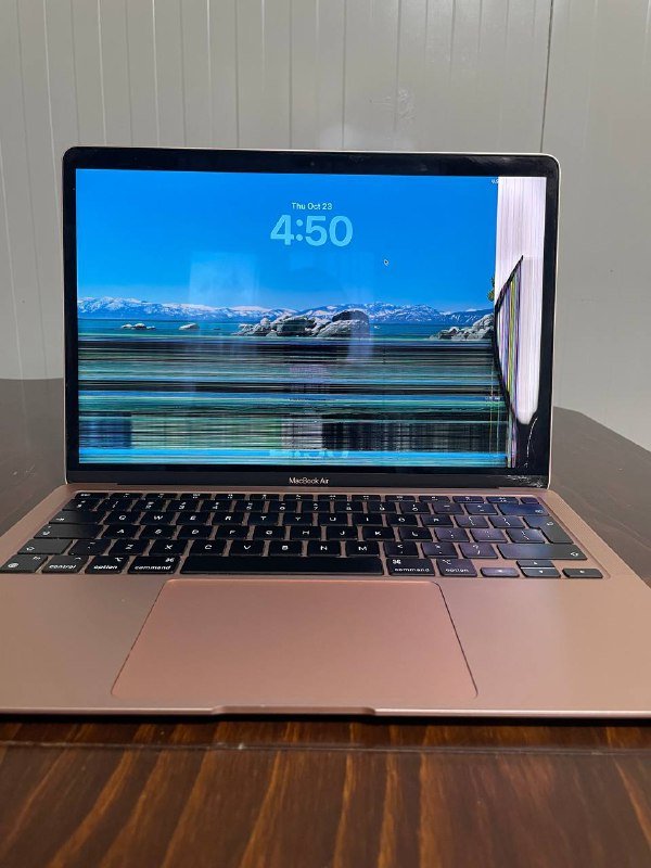 MacBook Air M1 Rose Gold 8/256GB с битой матрицей