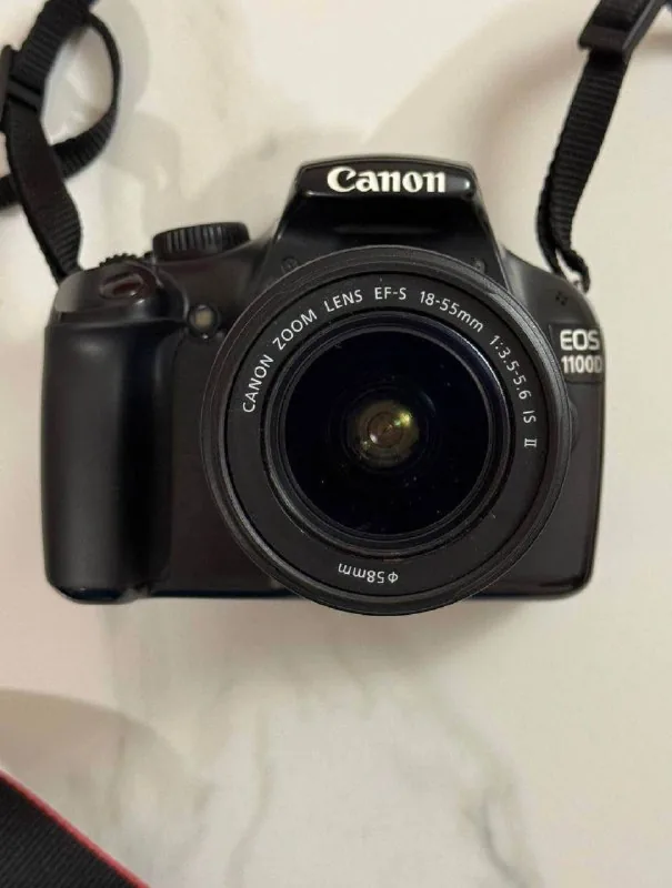 Canon EOS 1100D 1
