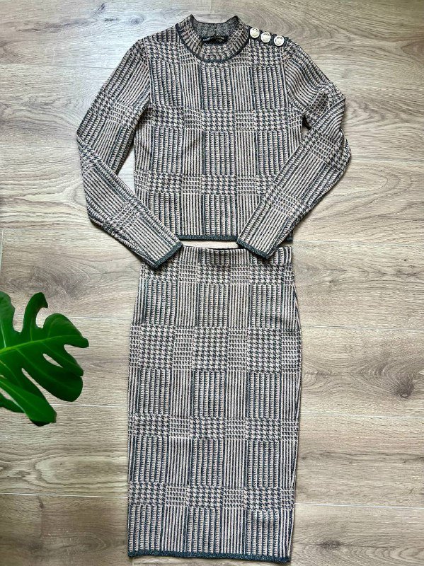 Костюм Love Republic S-M пудровый с серым с люрексом