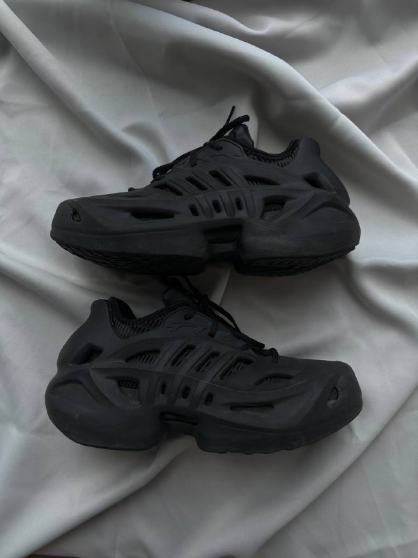 Ботинки Zara, кроссовки Asics, туфли острый нос, Zara квадратный нос, Adidas climacool 9