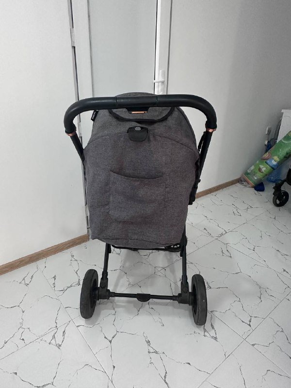 Прогулочная коляска 2