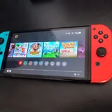 Nintendo Switch OLED с играми и аксессуарами 2