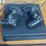 PlayStation 4 Slim 500 GB с двумя джойстиками 1