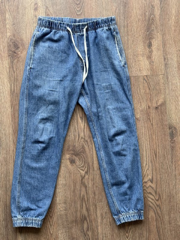 Мужские джинсы Relaxed Fit H&M размер S