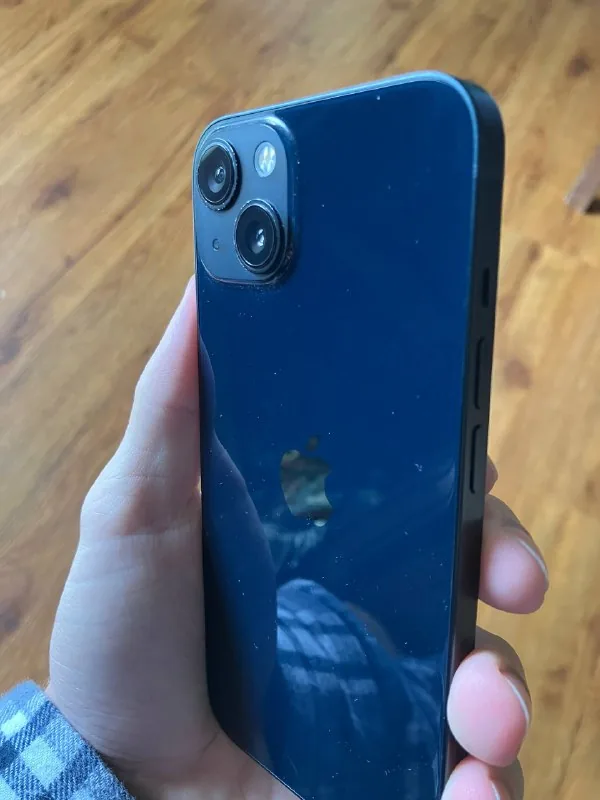 iPhone 13 128 GB 1