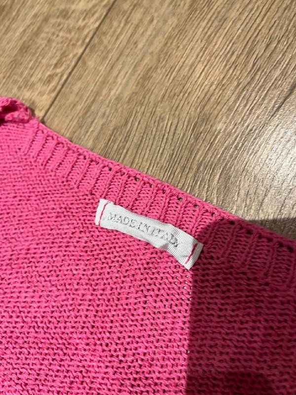 Женский широкий длинный свитер 2