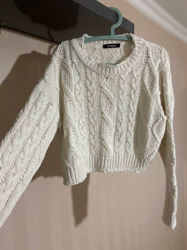 Свитера, жилет, ветровка, платья, шорты женские 2