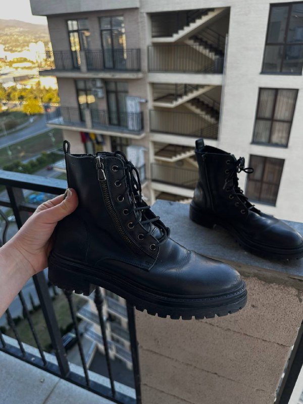 Бомбер H&M светло-серый размер S 9