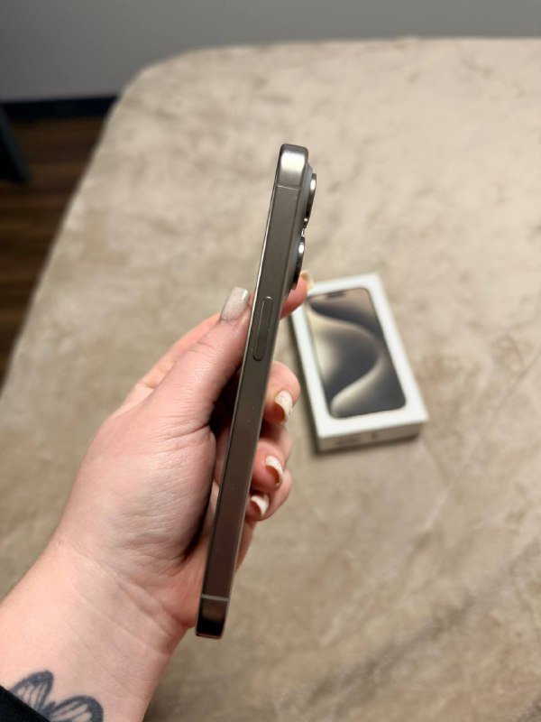 iPhone 15 Pro 128GB 4