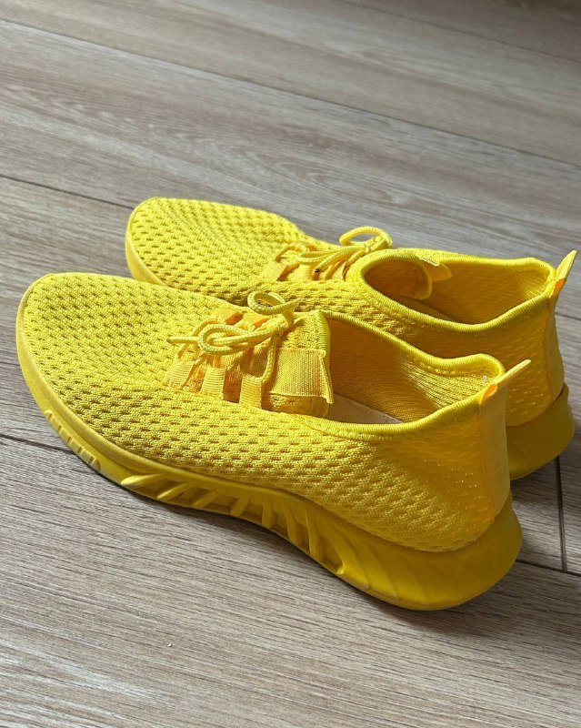 Желтые кроссовки 2