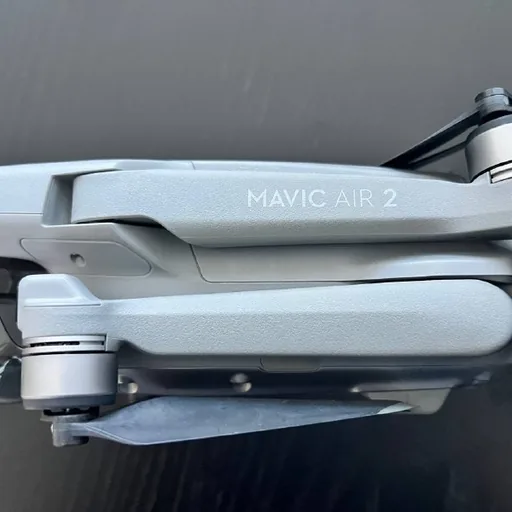 квадрокоптер DJI Mavic Air 2 Fly More Combo