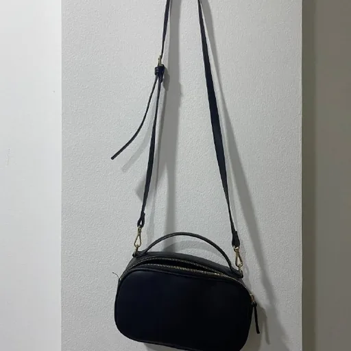 Сумки-клатчи H&M и Bershka