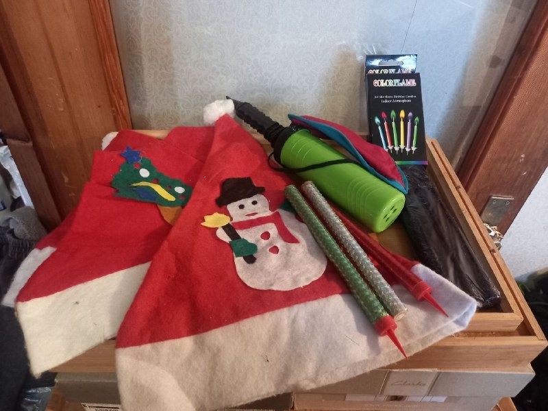 Праздничный набор с елкой и украшениями 9