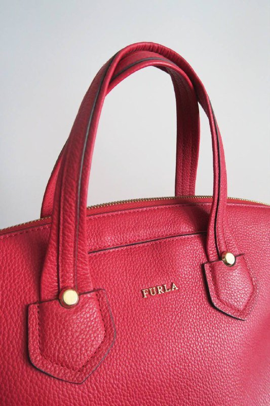 Оригинальная кожаная сумка Furla рубиново-красная 2