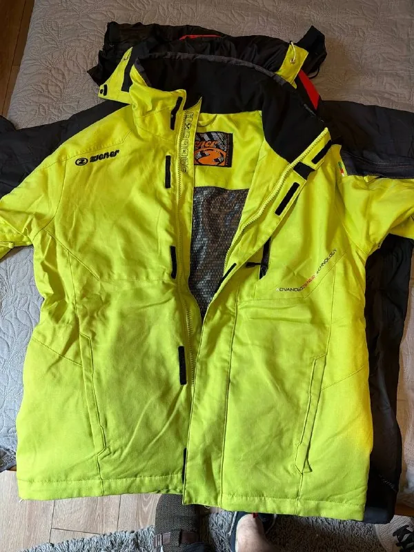 Ziener S/M jacket, Porsche Design Gore-Tex XL jacket 1
