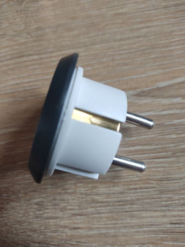 Копилка металлическая, коврик, разветвитель, переходник, USB провода, зарядное для часов, защитная пленка 7