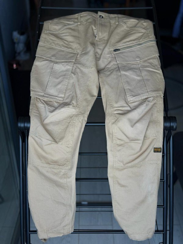 Рубашки Tommy Hilfiger, G-Star RAW; Джинсы, брюки Diesel, Massimo Dutti, Tommy Hilfiger, G-Star RAW; Шорты G-Star RAW 3