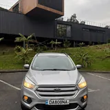 Ford Escape 2
