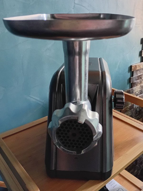 Мясорубка Weimar WE-8070 3600 W электрическая 2