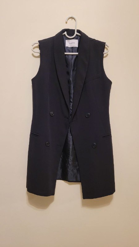 Джинсы Massimo Dutti, Zara, свитеры, кардиган, плащи, жилет 10