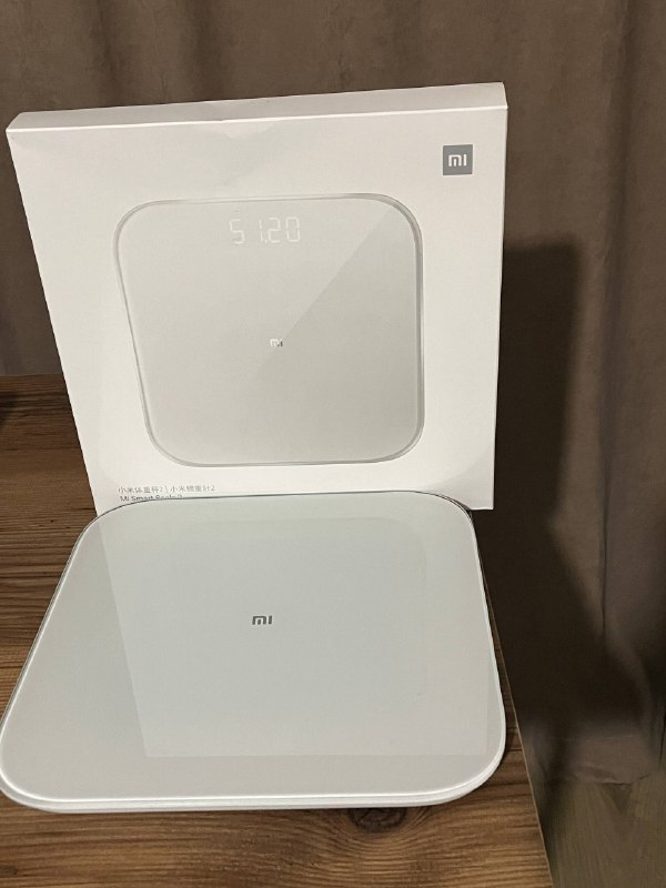 Гантели, Playstation 5, лампа, графический планшет, книга, колонка, танометр, фен-щетка, весы, фотоаппарат 9