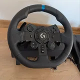 Игровой руль Logitech G923 TrueForce с педалями 2