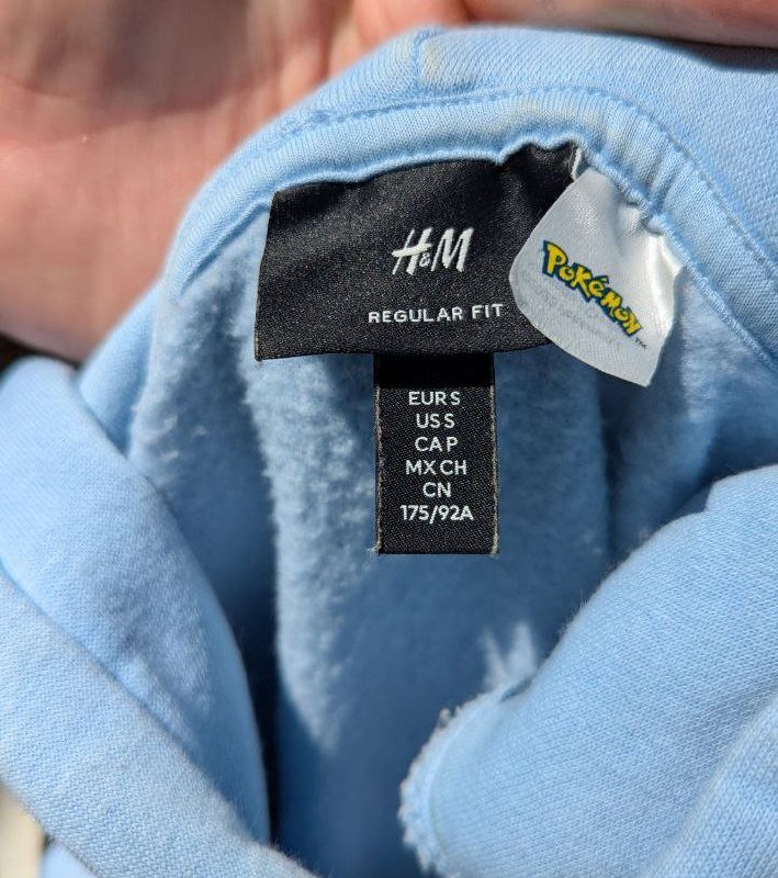 HnM Pokemon Pikachu hoodie размер S 4