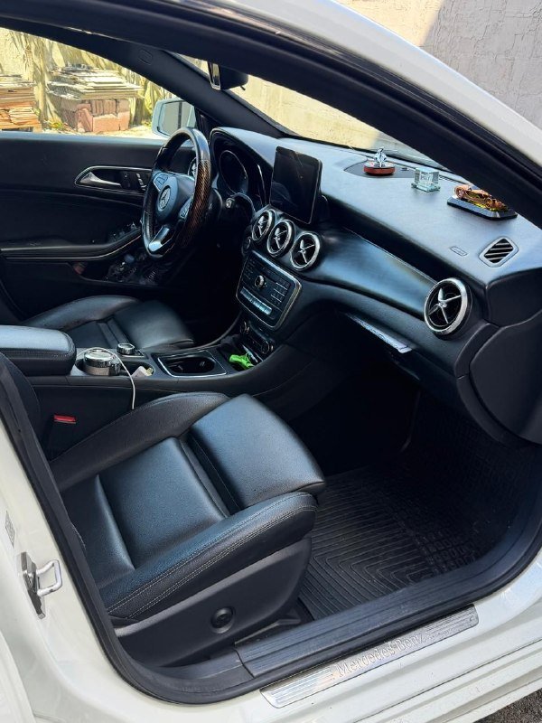 Mercedes CLA AMG 2018 8