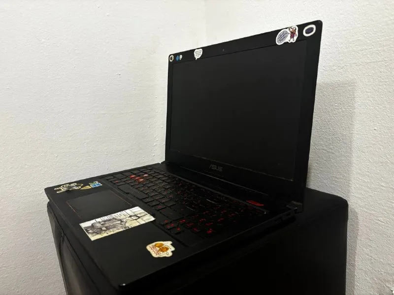 Игровой ноутбук ASUS с Nvidia GTX1050, Core i5, SSD 500ГБ 1
