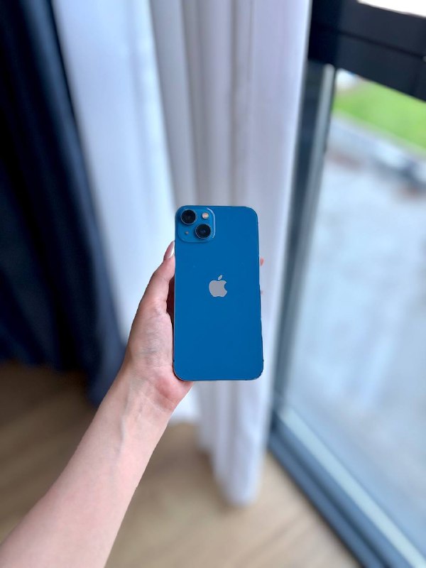 iPhone 13 128 gb, iPhone 14 128 gb, AirPods 3 3