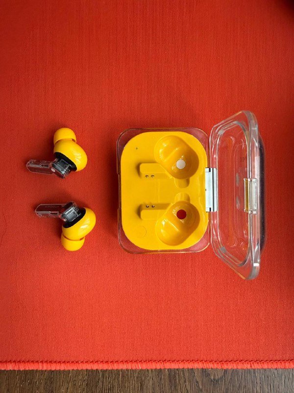 Наушники Nothing Ear (a) желтые с кейсом 2