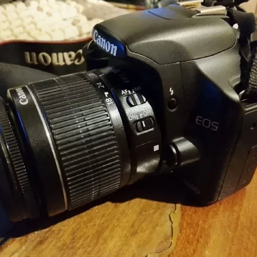 Canon 550D фотоаппарат