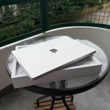 MacBook Pro 16 inch M5 48GB 1TB Silver 6