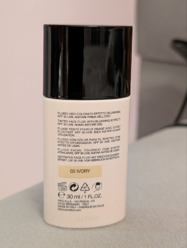 тональный крем Skin Hybrid SPF 30 2