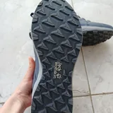 Кроссовки для хайкинга, штаны Decathlon 2