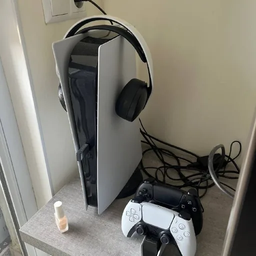 Sony PlayStation PS5 Digital Edition, HyperX Cloud Stinger 2 Wireless