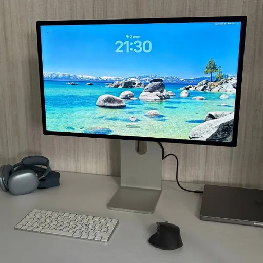 Apple Studio Display XDR