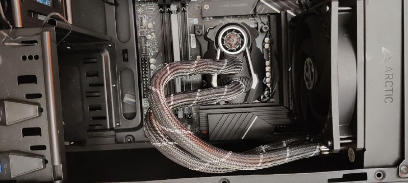 Блок питания Corsair CX750M, Водяное охлаждение Arctic Liquid Freezer II 120, Сплит клавиатура Corne, Кабель питания, Raspberry Pi Zero v1.3, Резак для бумаг, Корпуса для компьютера, Адаптеры Apple, USB - Wi-Fi адаптеры 3