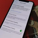 iPhone Xs 64GB Gold 4