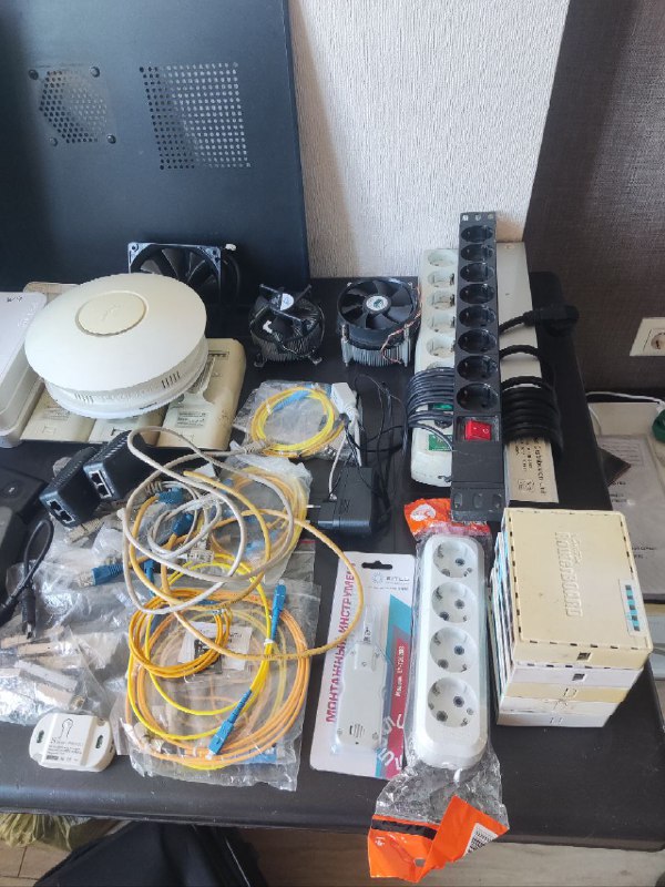 Видеокарта GTX1060, Radeon HD5750, монитор, Microtik и другое 2