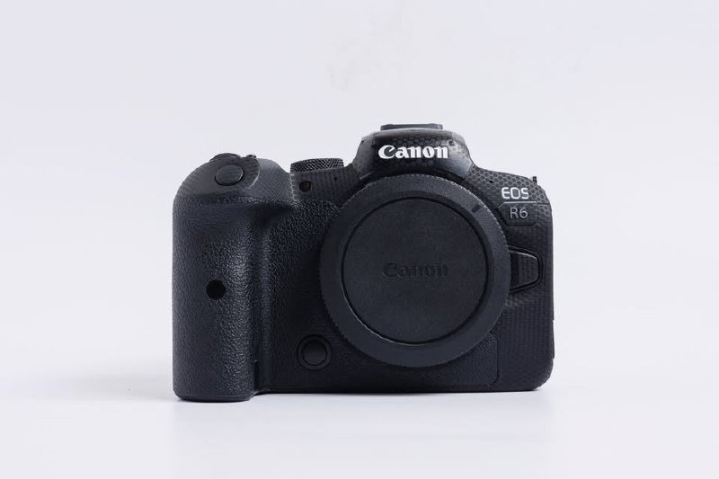 Камера Canon EOS R6 с двумя картами памяти 64ГБ Kingston