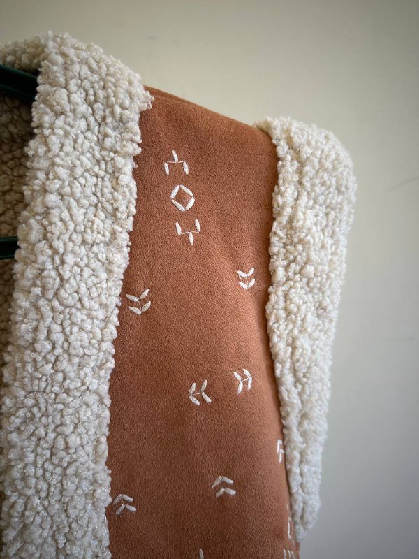 Жилет Cotton Club из искусственного меха и замши 2