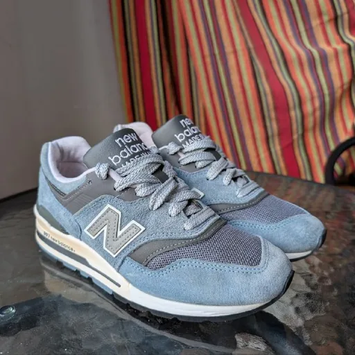Женские кроссовки New Balance 997